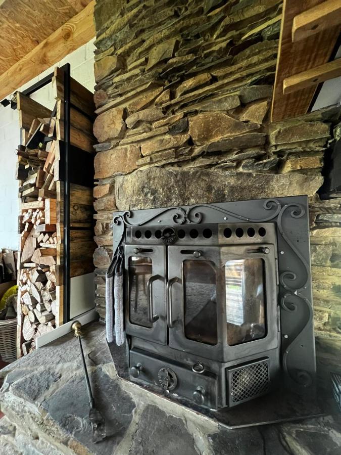 La Cabane D'Helie - Cottage En Pleine Foret - Domaine Du Bonsoy Hastiere-par-dela Extérieur photo